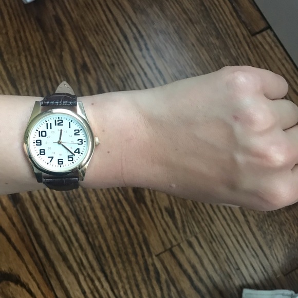 Women’s Watch - Picture 3 of 6